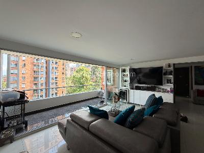 Apartamento de 3 alcobas en venta en El Poblado Castropol, Medellín, 117 m² · foto 4 de 16