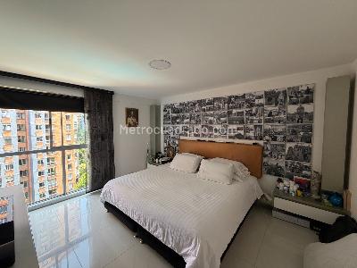 Apartamento de 3 alcobas en venta en El Poblado Castropol, Medellín, 117 m² · foto 11 de 16
