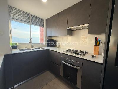 Apartamento de 2 alcobas en venta en Altos Del Poblado, Medellín, 87 m² · foto 12 de 20