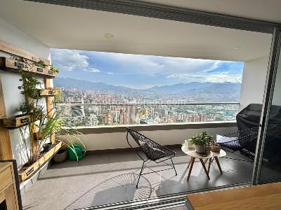 Apartamento de 2 alcobas en venta en Altos Del Poblado, Medellín, 87 m² · foto 2 de 20