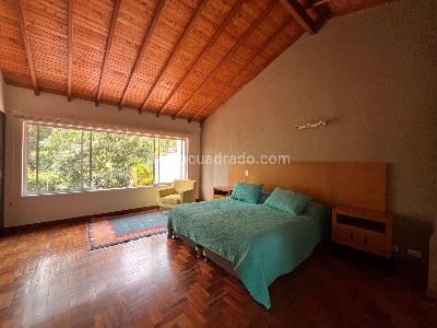 Casa de 3 alcobas en venta en Altos Del Poblado, Medellín, 180 m² · foto 10 de 20