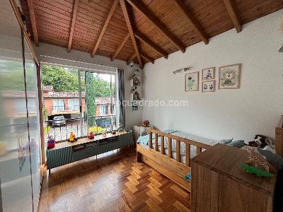 Casa de 3 alcobas en venta en Altos Del Poblado, Medellín, 180 m² · foto 13 de 20