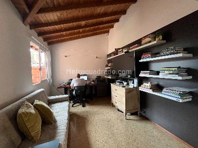 Casa de 3 alcobas en venta en Altos Del Poblado, Medellín, 180 m² · foto 14 de 20