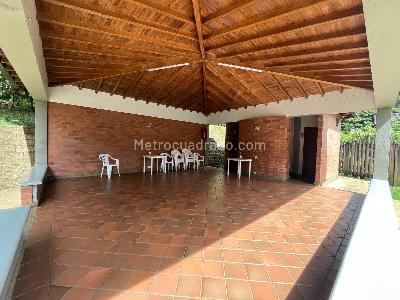 Casa de 3 alcobas en venta en Altos Del Poblado, Medellín, 180 m² · foto 19 de 20