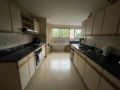 Apartamento en venta en Castropol, Medellín · foto 11 de 19