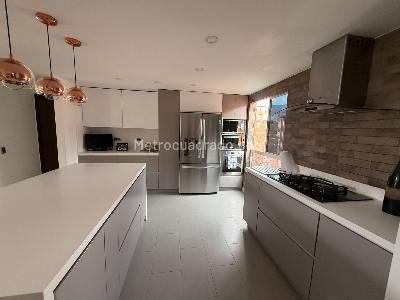 Apartamento de 4 alcobas en venta en Belen La Mota, Medellín, 153 m² · foto 3 de 20