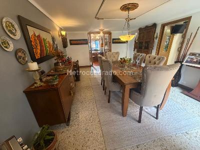 Apartamento de 3 alcobas en venta en El Poblado Castropol, Medellín, 224 m² · foto 6 de 20