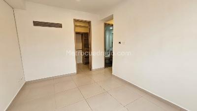 Apartamento de 3 alcobas en venta en Bello, Bello, 78 m² · foto 17 de 20