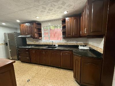 Casa de 4 alcobas en venta en Alto Del Escobero, Envigado, 977 m² · foto 5 de 16