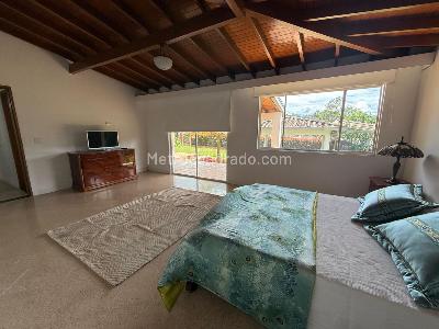 Casa de 4 alcobas en venta en Alto Del Escobero, Envigado, 977 m² · foto 12 de 16