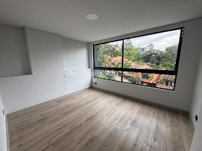 Apartamento en venta en El Poblado El Tesoro, Medellín · foto 12 de 20