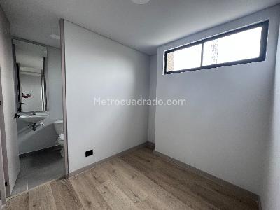 Apartamento en venta en El Poblado El Tesoro, Medellín · foto 9 de 20