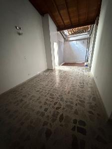 Casa de 5 alcobas en venta en El Velodromo, Medellín, 290 m² · foto 7 de 12