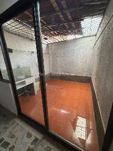 Casa de 5 alcobas en venta en El Velodromo, Medellín, 290 m² · foto 8 de 12