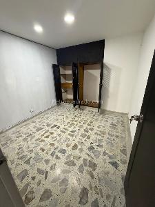Casa de 5 alcobas en venta en El Velodromo, Medellín, 290 m² · foto 10 de 12