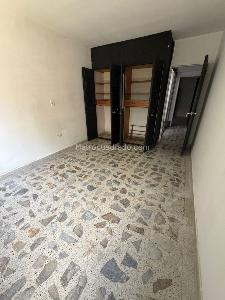 Casa de 5 alcobas en venta en El Velodromo, Medellín, 290 m² · foto 4 de 12