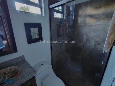 Casa de 5 alcobas en venta en Santa Elena, Medellín · foto 13 de 20