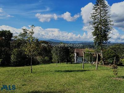 Casa de 5 alcobas en venta en Santa Elena, Medellín · foto 17 de 20