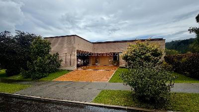 Casa de 3 alcobas en venta en Alto De Las Palmas, Medellín, 315 m² · foto 5 de 20