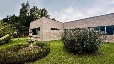 Casa de 3 alcobas en venta en Alto De Las Palmas, Medellín, 315 m² · foto 2 de 20