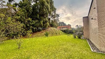Casa de 3 alcobas en venta en Alto De Las Palmas, Medellín, 315 m² · foto 4 de 20
