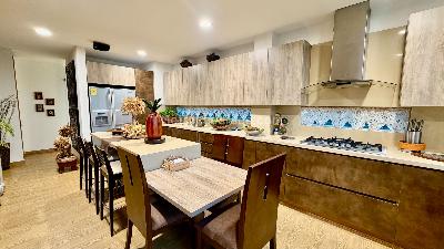 Casa de 3 alcobas en venta en Alto De Las Palmas, Medellín, 315 m² · foto 7 de 20