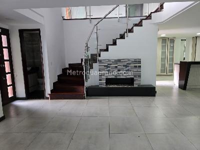 Casa de 3 alcobas en venta en Loma De Los Benedictos, Envigado, 274 m² · foto 7 de 20