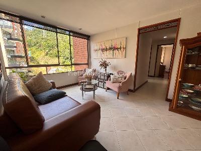 Apartamento en venta en El Poblado Castropol, Medellín · foto 3 de 12