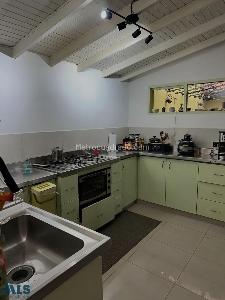 Casa de 5 alcobas en venta en Conquistadores, Medellín, 250 m² · foto 11 de 20
