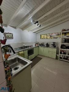 Casa de 5 alcobas en venta en Conquistadores, Medellín, 250 m² · foto 12 de 20
