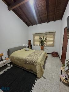 Casa de 5 alcobas en venta en Conquistadores, Medellín, 250 m² · foto 14 de 20
