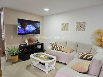 Apartamento en venta en Alto De Las Flores, Sabaneta · foto 6 de 20