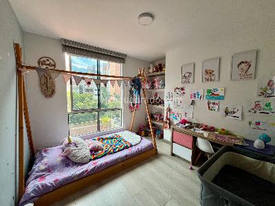 Apartamento en venta en La Aguacatala, Medellín · foto 13 de 16