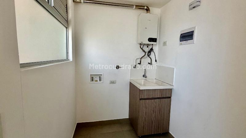 Piso – Envigado - Más