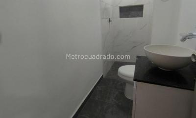 Apartamento de 5 alcobas en venta en Las Acacias, Medellín, 203 m² · foto 9 de 12