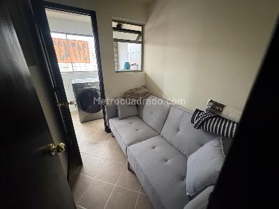 Apartamento de 3 alcobas en venta en Lalinde, Medellín, 158 m² · foto 7 de 20