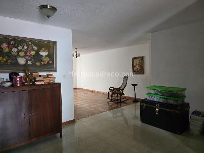 Apartamento en venta en Centro, Medellín · foto 2 de 19