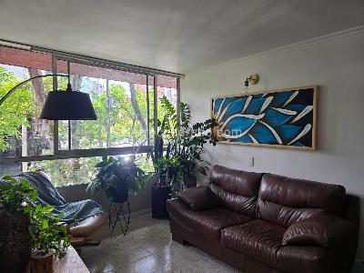 Apartamento de 3 alcobas en venta en El Poblado Manila, Medellín, 74 m² · foto 7 de 17