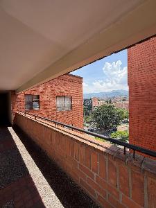 Apartamento en venta en La America, Medellín · foto 15 de 17