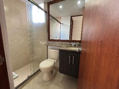 Apartamento de 3 alcobas en venta en El Poblado Loma De Los Parra, Medellín, 76 m² · foto 7 de 11