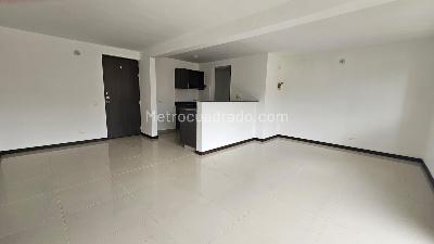 Apartamento de 3 alcobas en venta en Niquia, Bello, 70 m² · foto 2 de 12