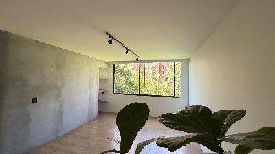 Apartamento de 3 alcobas en venta en Loma Alejandria, Medellín, 267 m² · foto 10 de 18