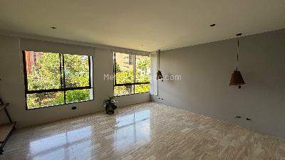 Apartamento de 3 alcobas en venta en Loma Alejandria, Medellín, 267 m² · foto 11 de 18