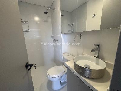 Apartamento de 3 alcobas en venta en Ditaires, Itagüí, 65 m² · foto 13 de 17