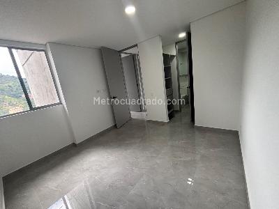 Apartamento de 3 alcobas en venta en Ditaires, Itagüí, 65 m² · foto 6 de 17
