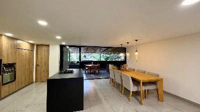Apartamento de 3 alcobas en venta en La Tomatera, Medellín, 140 m² · foto 2 de 17