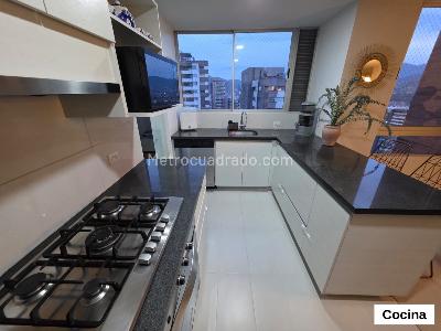 Apartamento en venta en El Poblado Castropol, Medellín · foto 7 de 20
