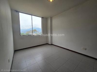 Apartamento en venta en La Castellana, Medellín · foto 9 de 17