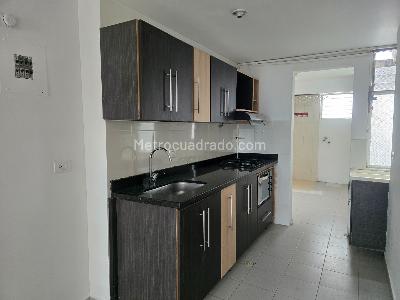 Apartamento en venta en La Castellana, Medellín · foto 3 de 17