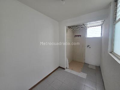 Apartamento en venta en La Castellana, Medellín · foto 5 de 17